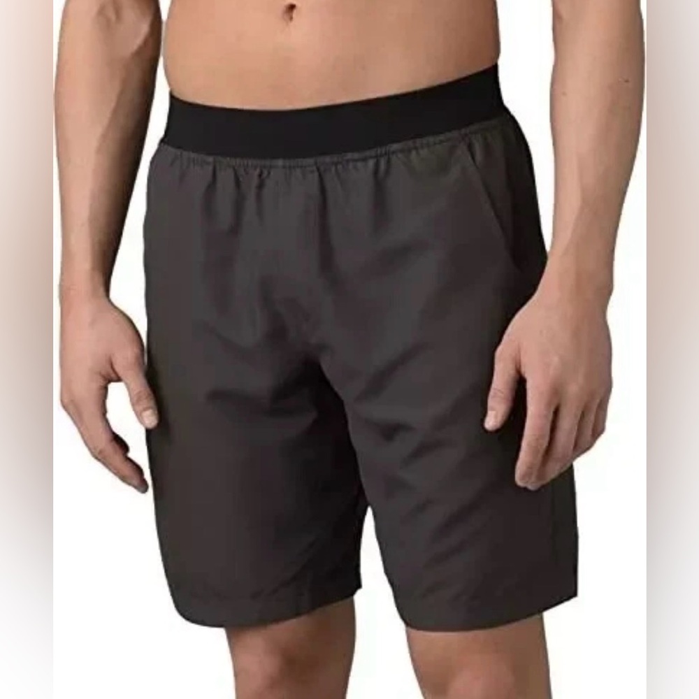 NWT prAna Shorts Mens XL Black Coal Mojo 10" Elastic Waist Unlined Running Gym